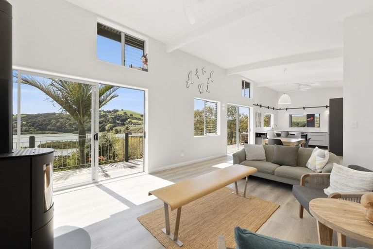 Photo of property in 119 Manu Drive, Kaiwaka, 0573