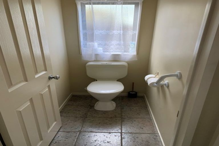 Photo of property in 32a Pine Road, Orewa, 0931