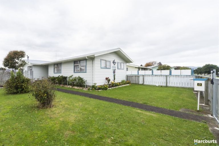 Photo of property in 5 Chatsworth Place, Highbury, Palmerston North, 4412