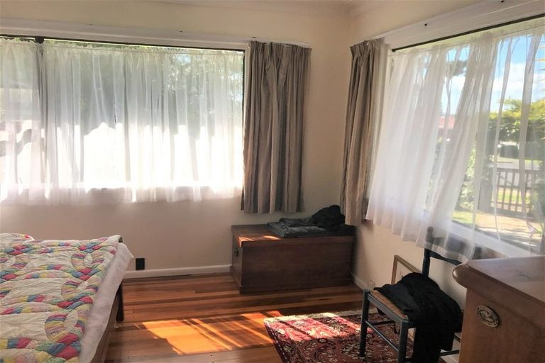 Photo of property in 6 Miro Road, Mangere Bridge, Auckland, 2022