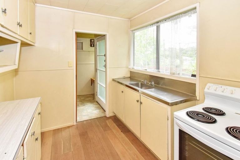 Photo of property in 2/7 Seton Place, Clover Park, Auckland, 2019