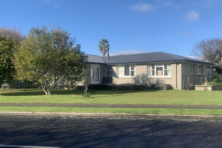 Photo of property in 6 Karaka Road, Otumoetai, Tauranga, 3110