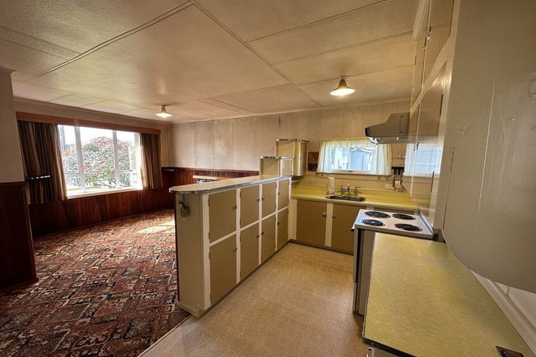 Photo of property in 83 Browne Street, Waitara, 4320