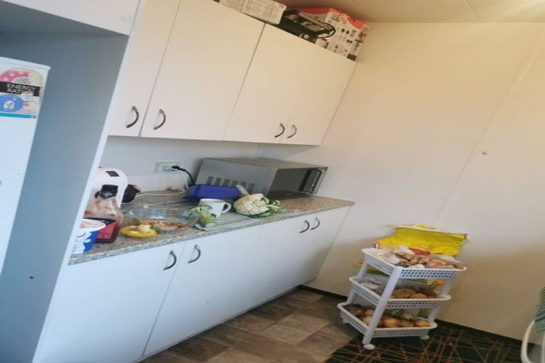 Photo of property in 1/15 Cyril Crescent, West Harbour, Auckland, 0618