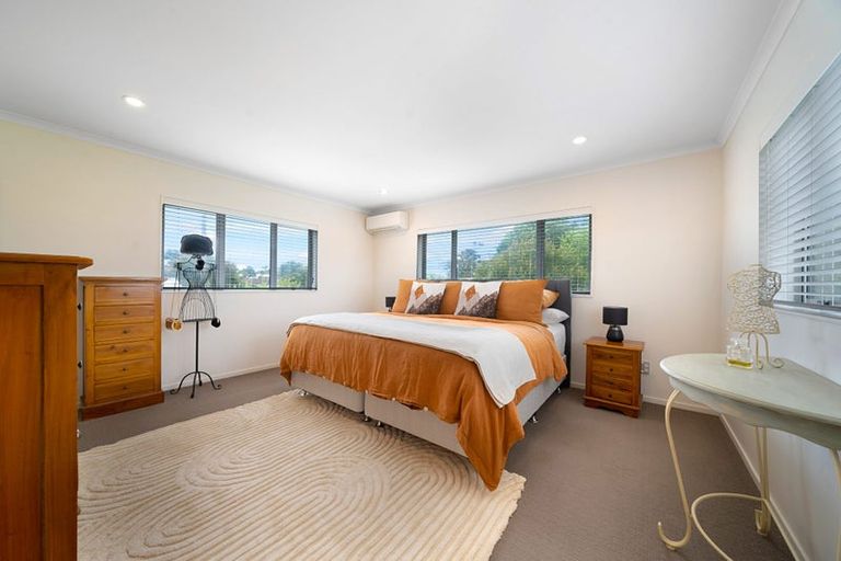 Photo of property in 28b Kirrie Avenue, Te Atatu South, Auckland, 0610