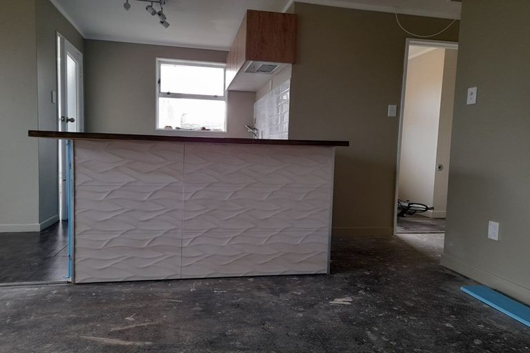 Photo of property in 4 Karyn Street, Castlecliff, Whanganui, 4501