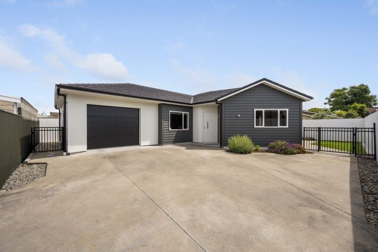 Photo of property in 149a Gloucester Street, Taradale, Napier, 4112