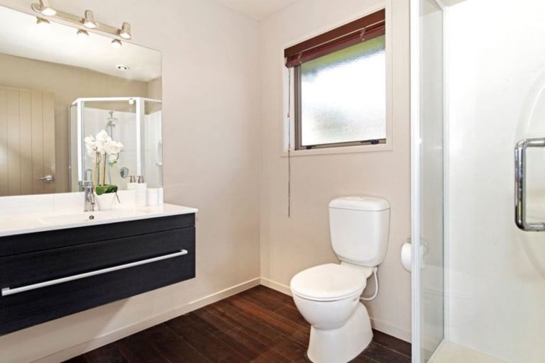 Photo of property in 24 Roger Guy Place, Welcome Bay, Tauranga, 3175