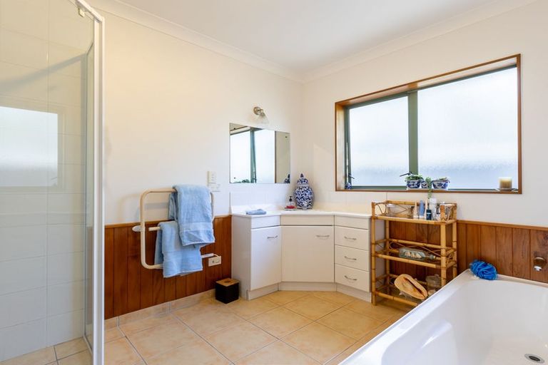 Photo of property in 159 Milne Drive, Paraparaumu, 5032