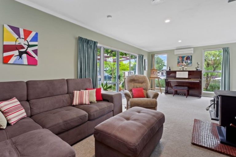 Photo of property in 3 Knight Street, Oxford, 7430