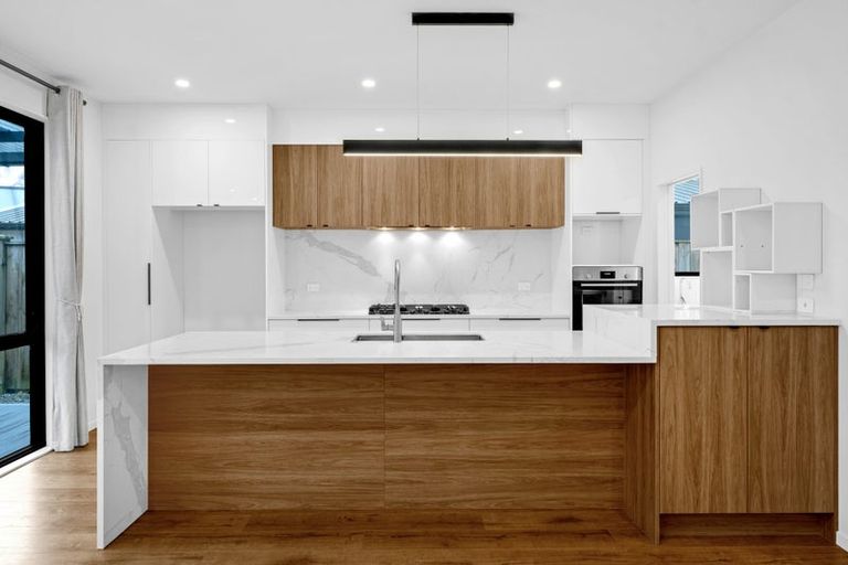 Photo of property in 3 Cyperus Street, Flat Bush, Auckland, 2019