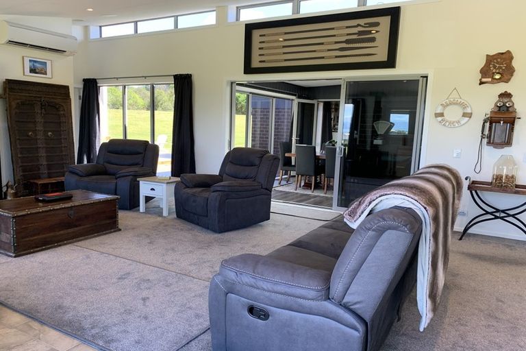 Photo of property in 24 Oakdale Drive, Kinloch, Taupo, 3377