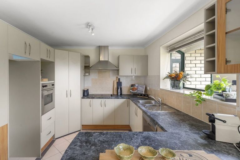 Photo of property in 3 Morewa Place, Takanini, 2112