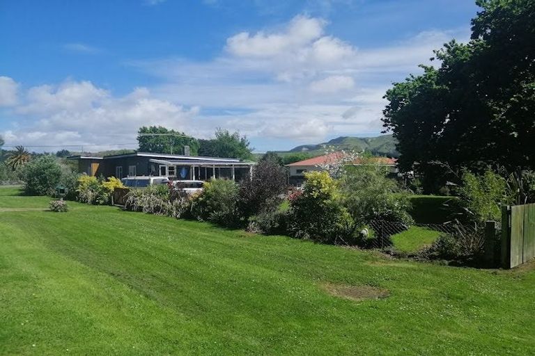 Photo of property in 11 Graham Street, Porangahau, 4293