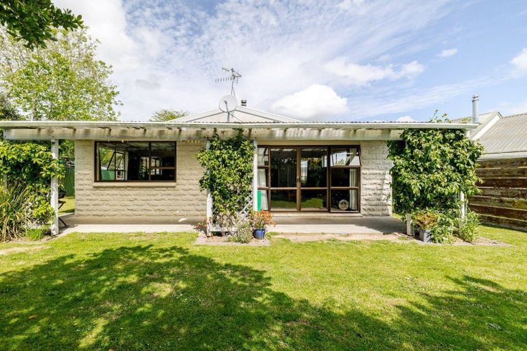Photo of property in 70 Fairview Avenue, Feilding, 4702