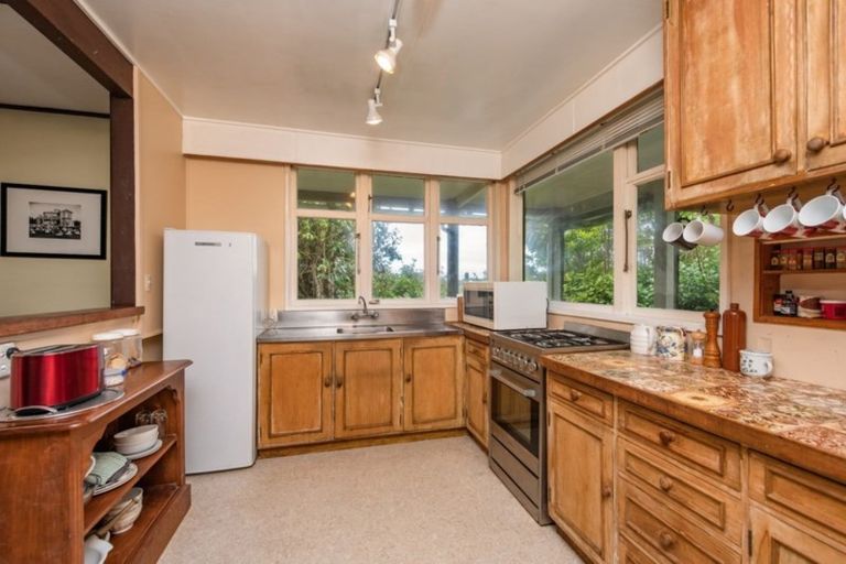 Photo of property in 27 Baroda Street, Khandallah, Wellington, 6035