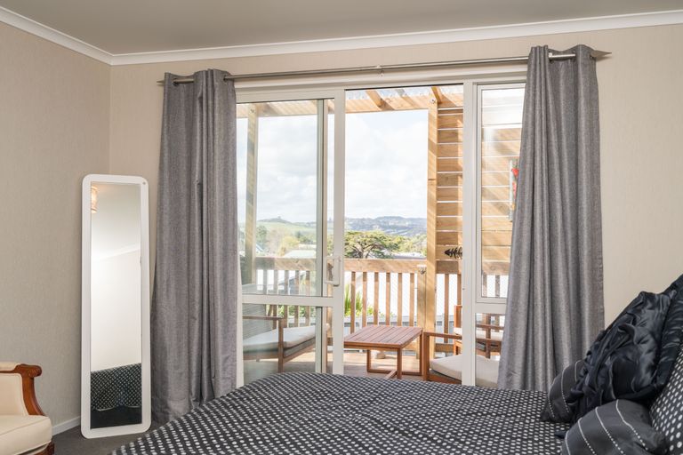 Photo of property in 9 Weka Street, Mangawhai, 0505