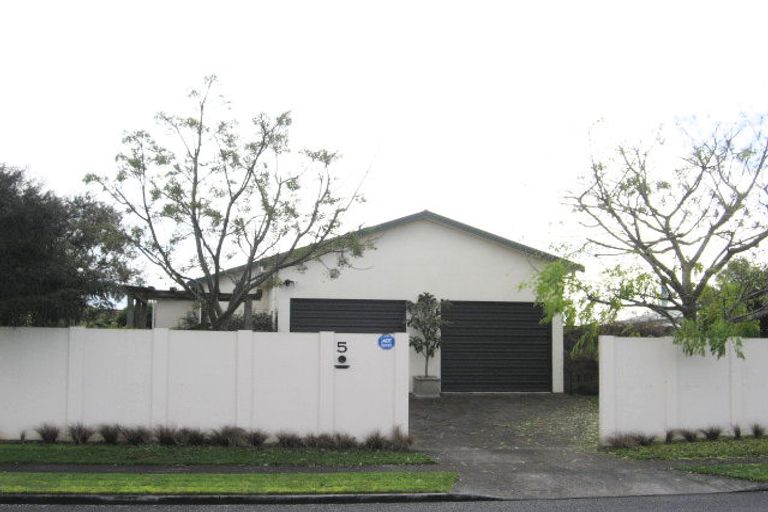 Photo of property in 5 Raleigh Avenue, Fairview Downs, Hamilton, 3214