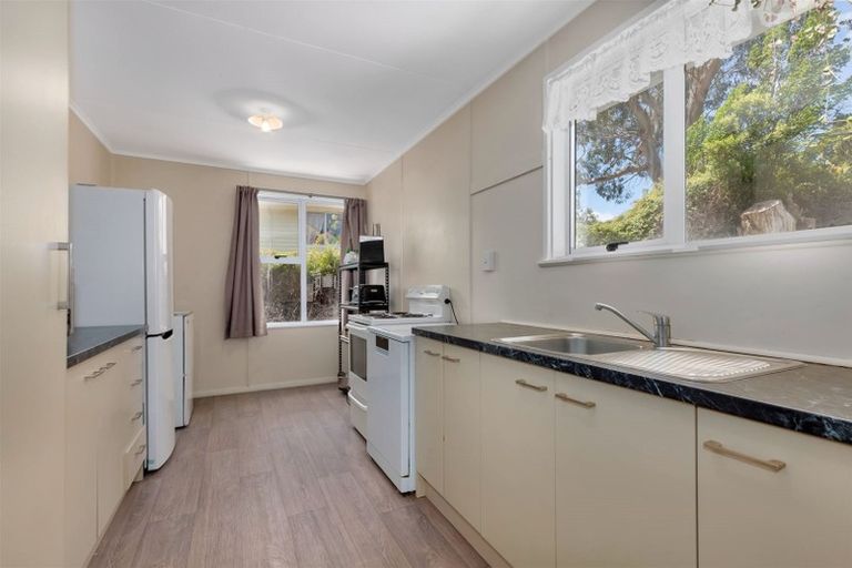 Photo of property in 96 Hampshire Street, Cannons Creek, Porirua, 5024