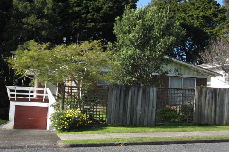 Photo of property in 11 Kahurangi Place, Hillpark, Auckland, 2102