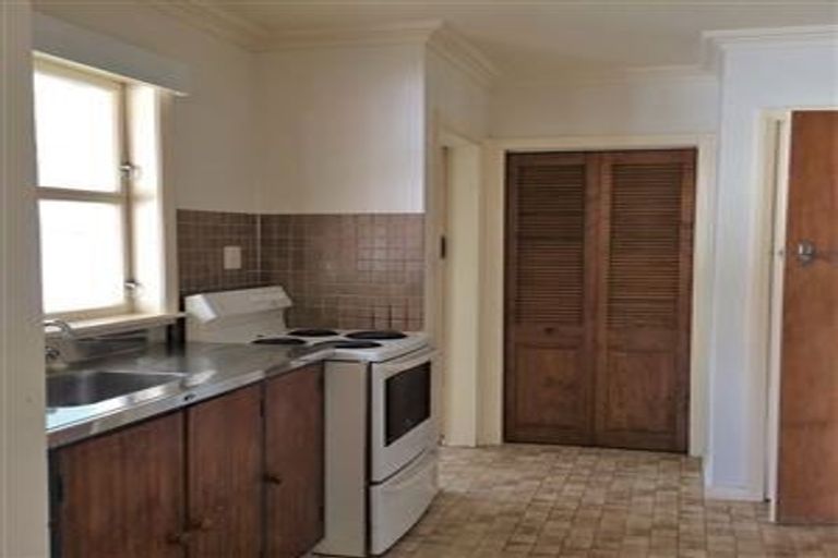 Photo of property in 38 Highbury Drive, Levin, 5510