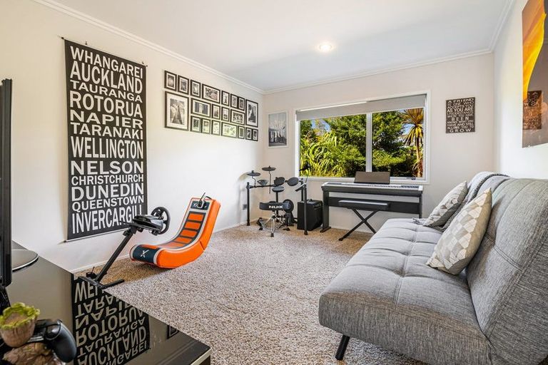 Photo of property in 1009 Kahikatea Flat Road, Waitoki, Kaukapakapa, 0871