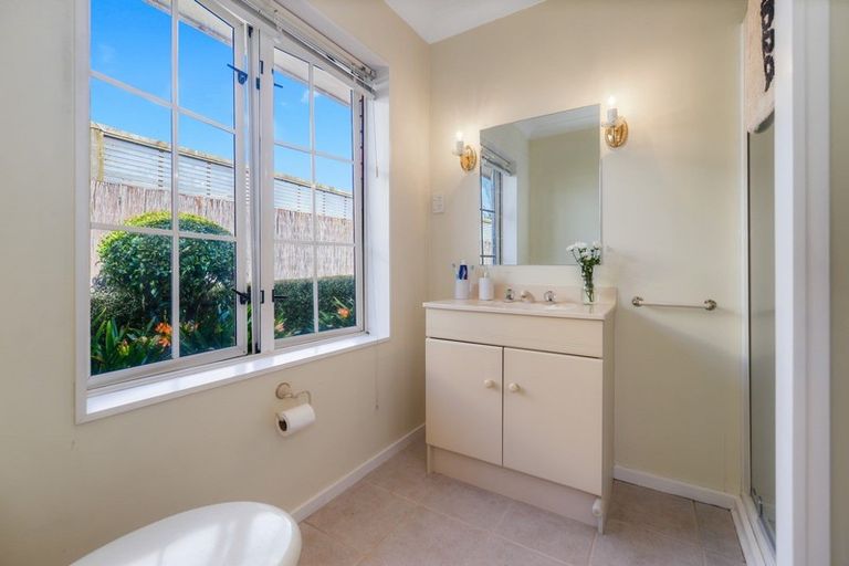 Photo of property in 60b Sandwich Road, St Andrews, Hamilton, 3200