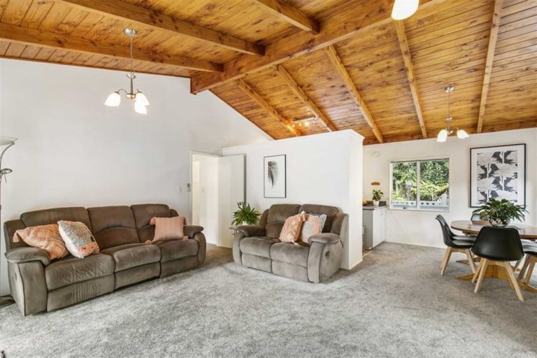 Photo of property in 1/45 Mcdowell Crescent, Hillcrest, Auckland, 0627