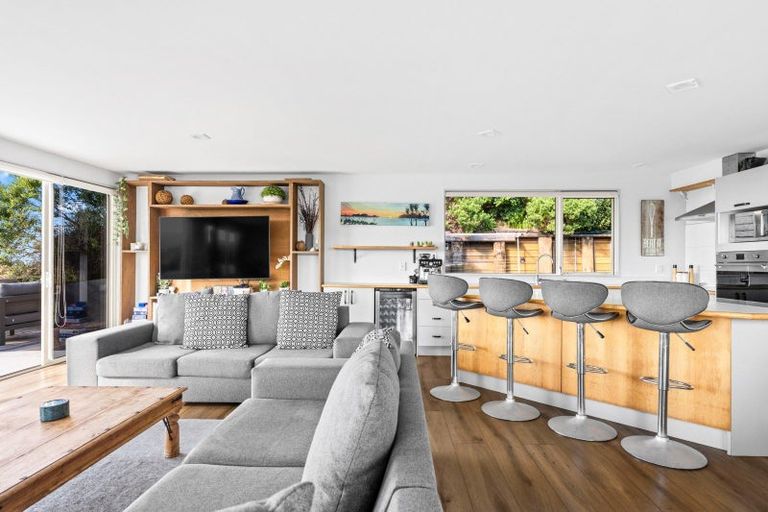 Photo of property in 43 Olsen Avenue, Mangawhai Heads, Mangawhai, 0505