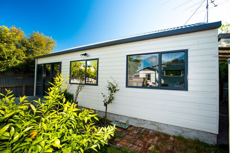 Photo of property in 96 Ormond Road, Whataupoko, Gisborne, 4010