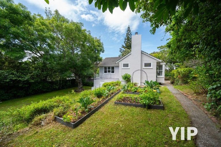 Photo of property in 51 Tarawera Road, Johnsonville, Wellington, 6037