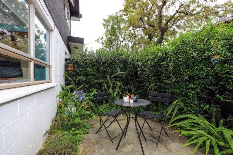 Photo of property in 2/205 Knight Street, Hastings, 4122