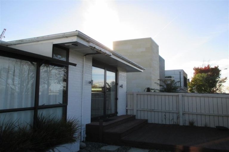 Photo of property in 1/111 Aikmans Road, Merivale, Christchurch, 8014