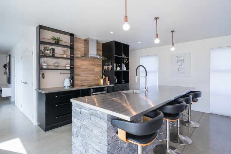 Photo of property in 12 Puketutu Grove, Motueka, 7120