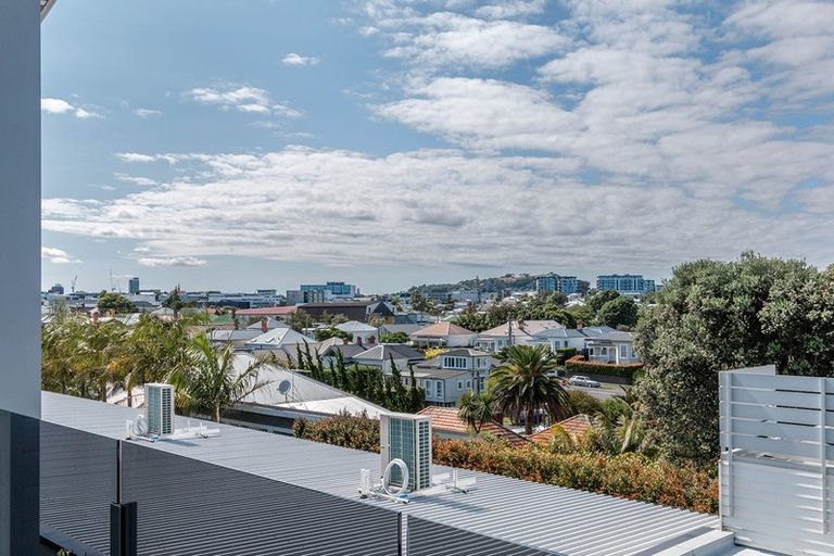 Photo of property in 1d/2 Dickens Street, Grey Lynn, Auckland, 1021