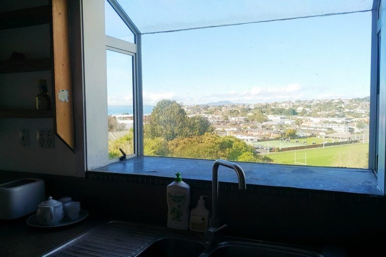 Photo of property in 45 Woodlands Crescent, Browns Bay, Auckland, 0630