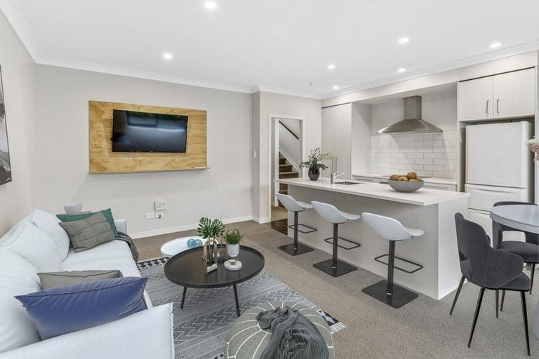 Photo of property in 2/25 Thackeray Street, Hamilton Lake, Hamilton, 3204