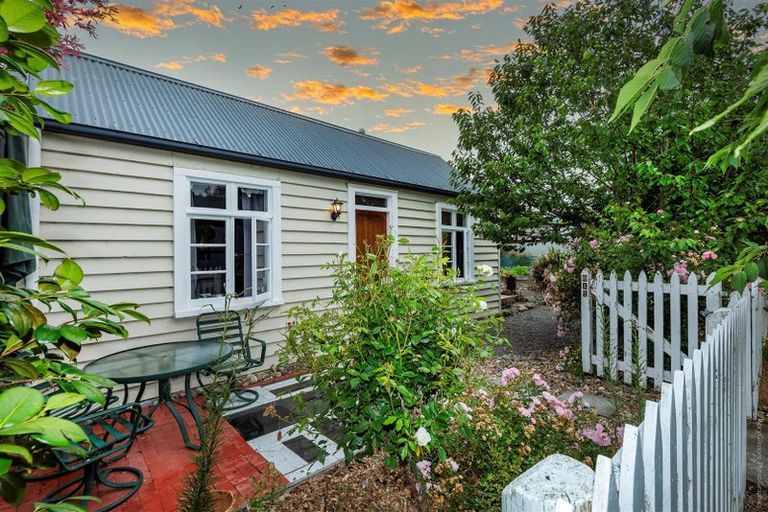 Photo of property in 217 Whitecliffs Road, Whitecliffs, Coalgate, 7673