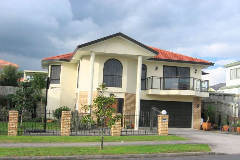 Photo of property in 9 Pelargonium Terrace, Goodwood Heights, Auckland, 2105