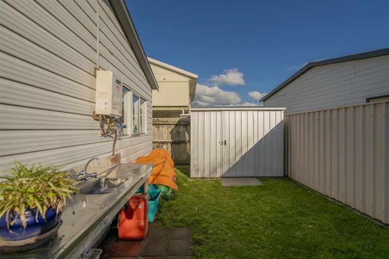 Photo of property in 12 Whitby Avenue, Whitianga, 3510