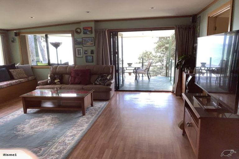 Photo of property in 264 Thames Coast Sh25 Road, Thornton Bay, Thames, 3575