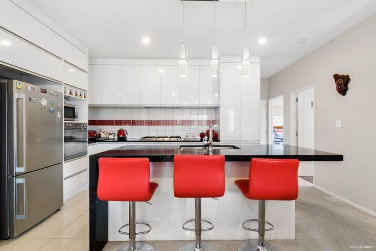 Photo of property in 43 Castlederg Drive, Flat Bush, Auckland, 2019