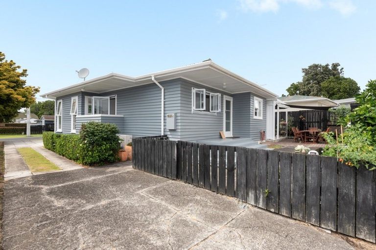 Photo of property in 74 Queen Road, Bellevue, Tauranga, 3110