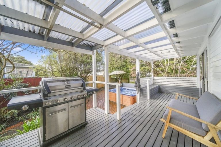 Photo of property in 9 Pixie Place, Pakuranga Heights, Auckland, 2010