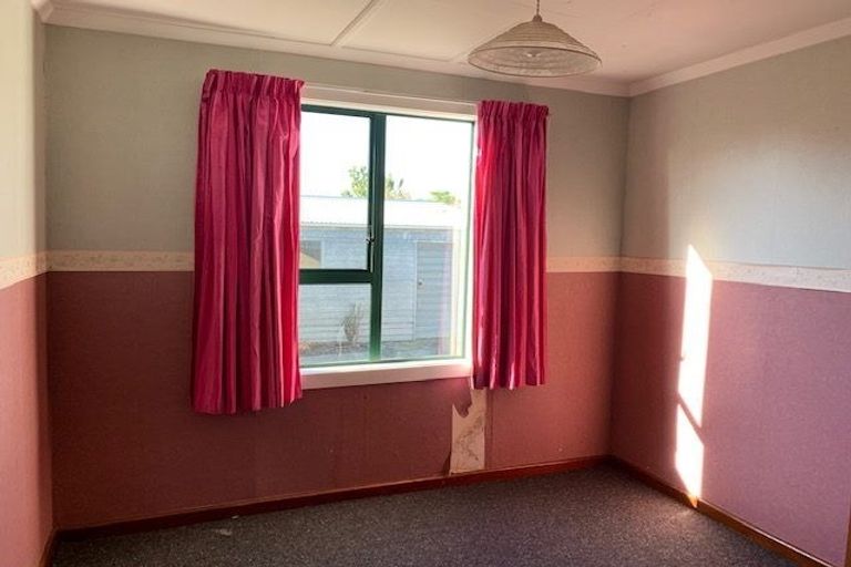 Photo of property in 111 Kitchener Street, Gore, 9710