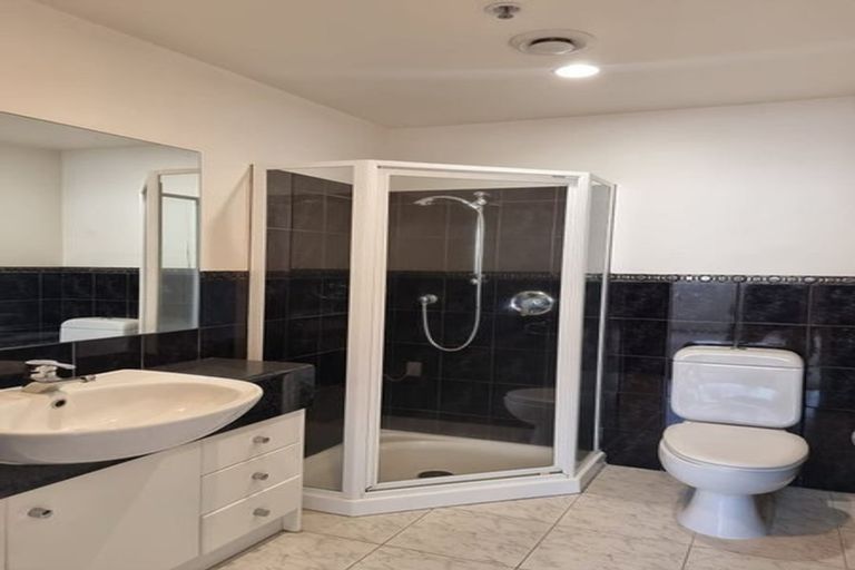 Photo of property in 3f/175 Hurstmere Road, Takapuna, Auckland, 0622