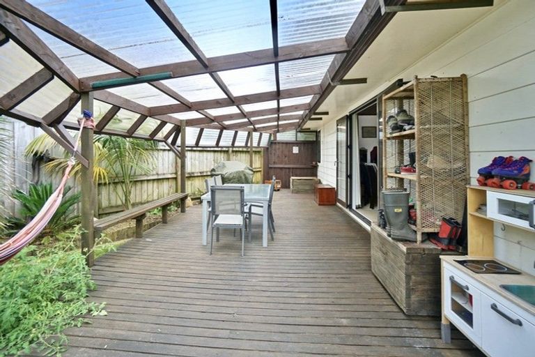 Photo of property in 9 Bishoprick Crescent, Te Puke, 3119
