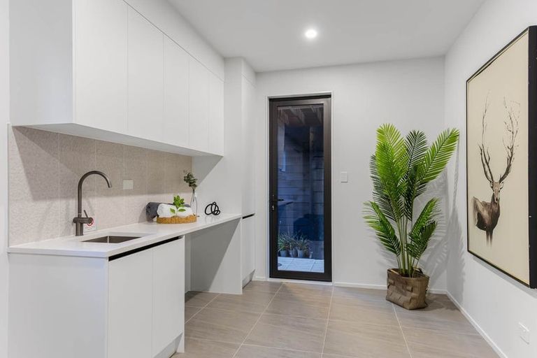 Photo of property in 242d West Hoe Heights, Orewa, 0931