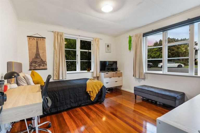 Photo of property in 23 Otakau Road, Milford, Auckland, 0620