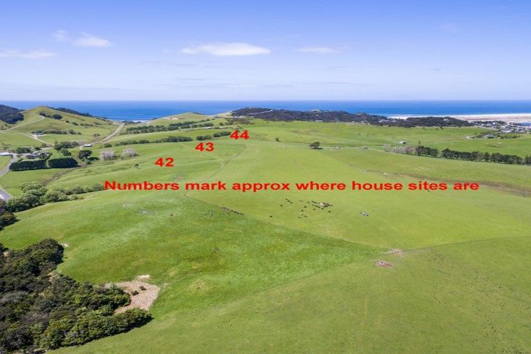 Photo of property in 6 Tangaroa Road, Mangawhai Heads, Mangawhai, 0573